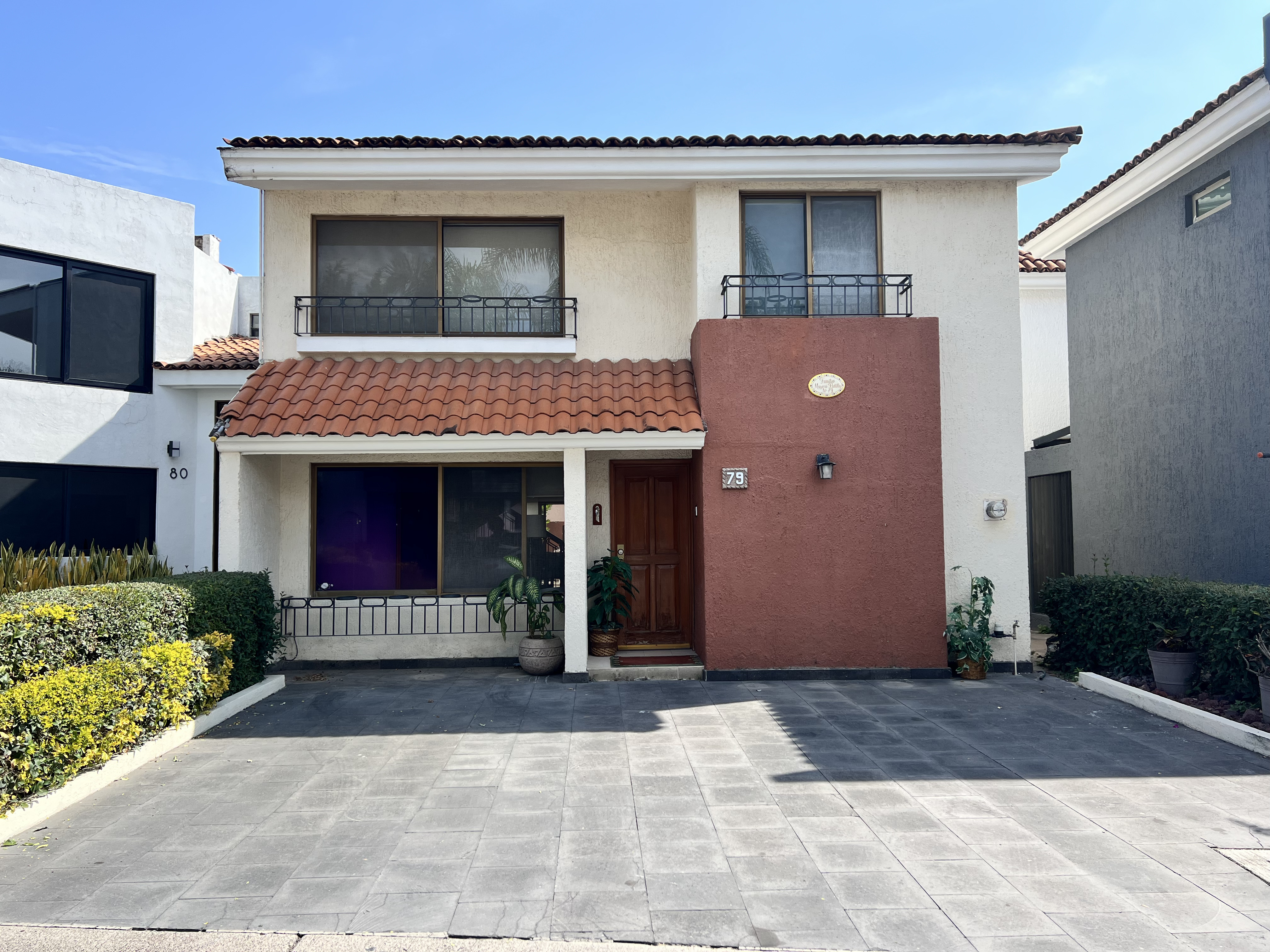 VENTA Casa amplia en condominio La Gavia 